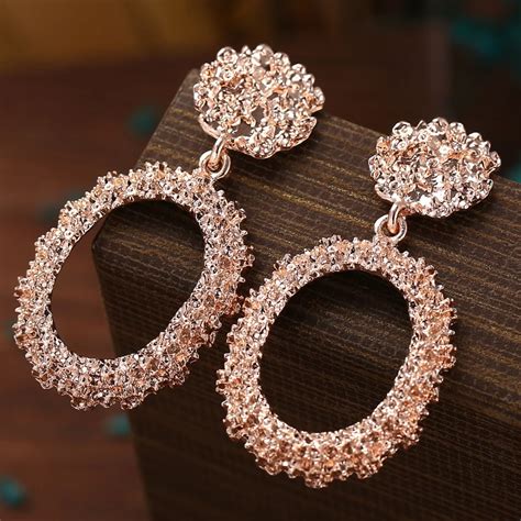 rose gold elegant earrings.